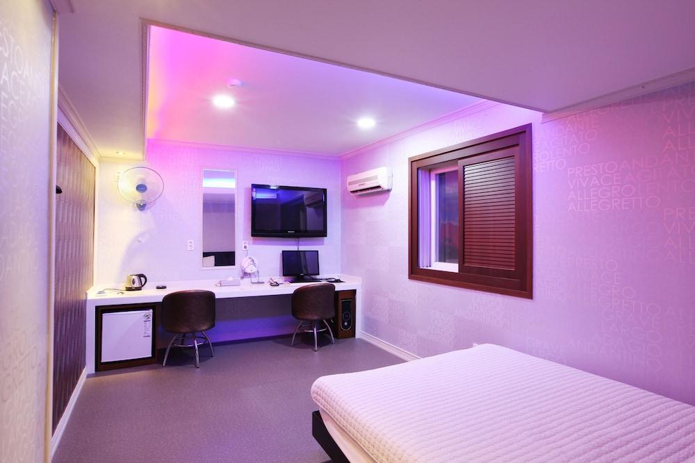Top Motel Μπουσάν Εξωτερικό φωτογραφία