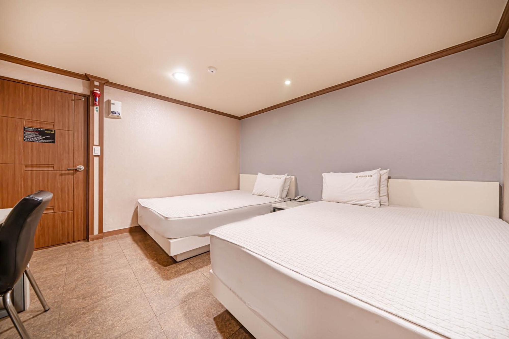 Top Motel Μπουσάν Εξωτερικό φωτογραφία