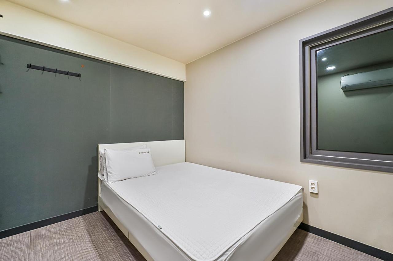 Top Motel Μπουσάν Εξωτερικό φωτογραφία
