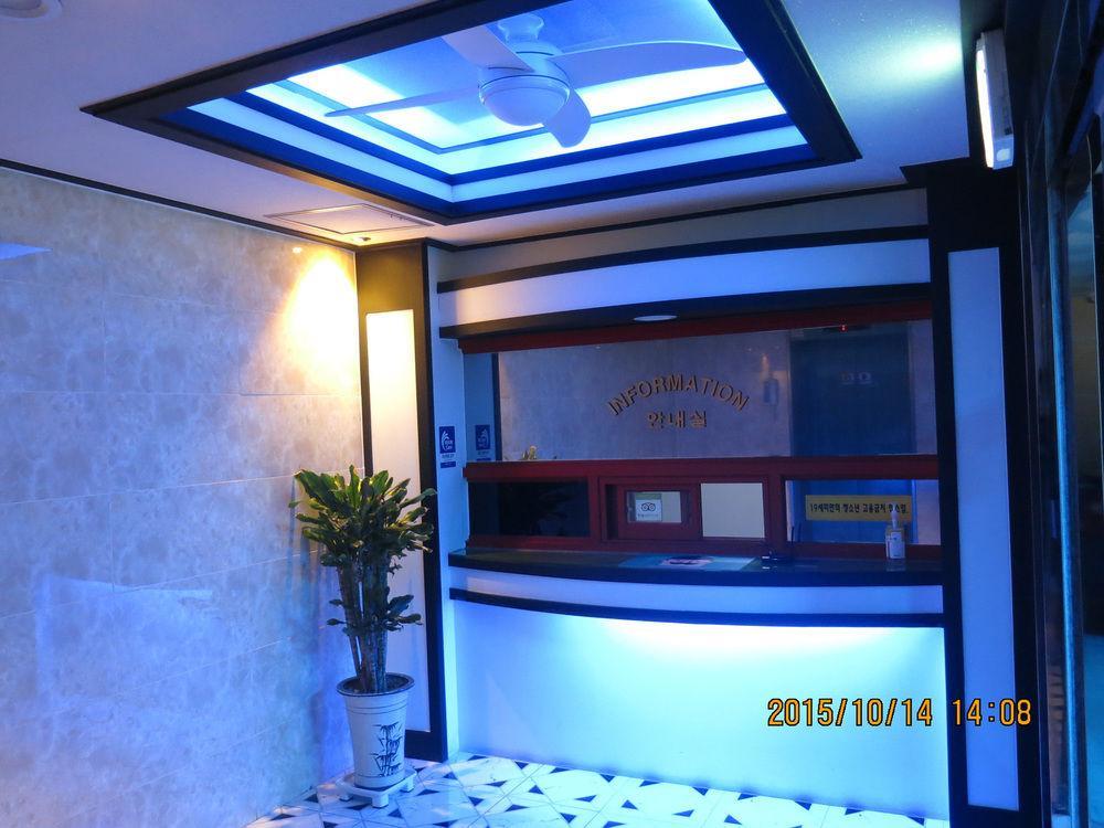 Top Motel Μπουσάν Εξωτερικό φωτογραφία