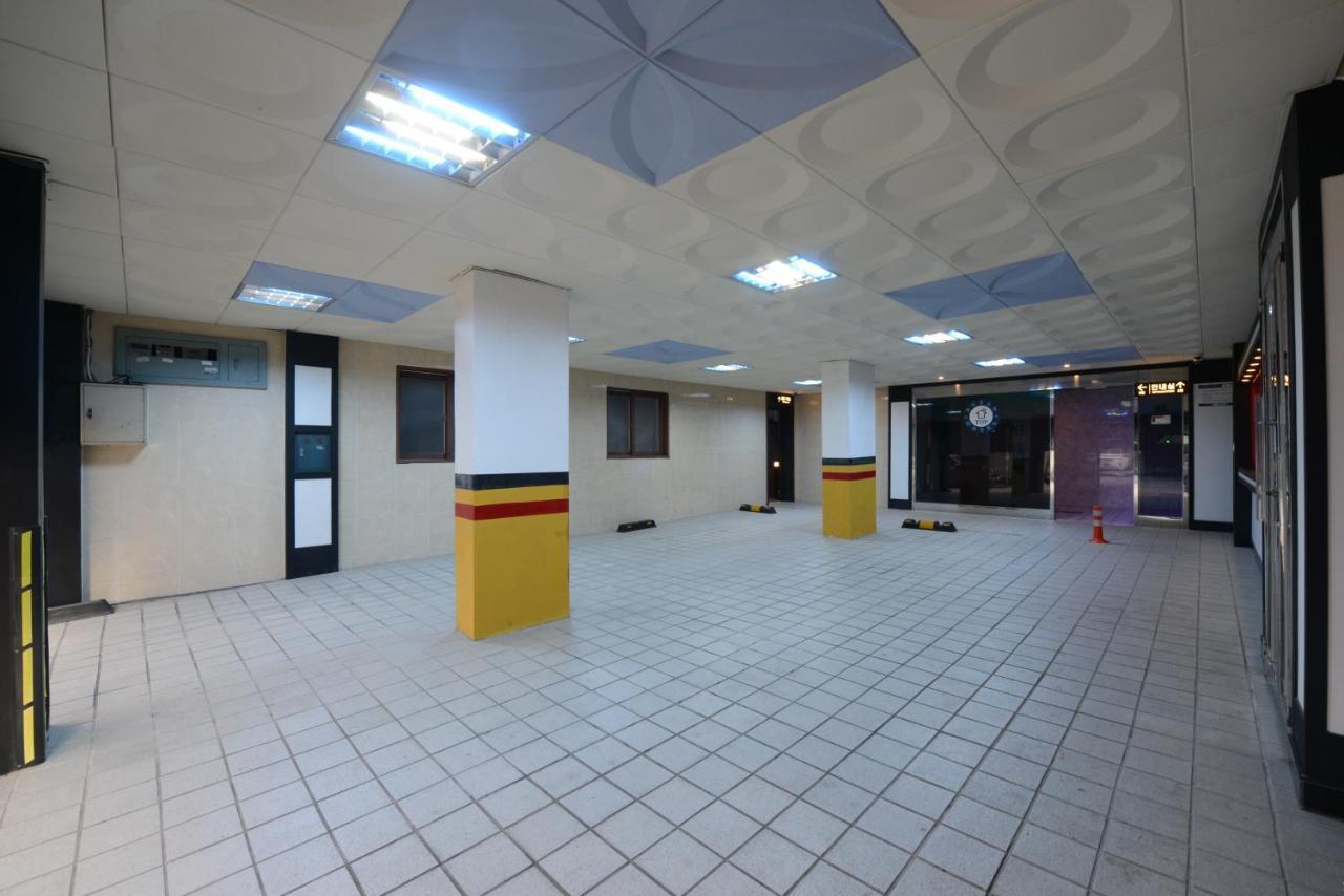 Top Motel Μπουσάν Εξωτερικό φωτογραφία